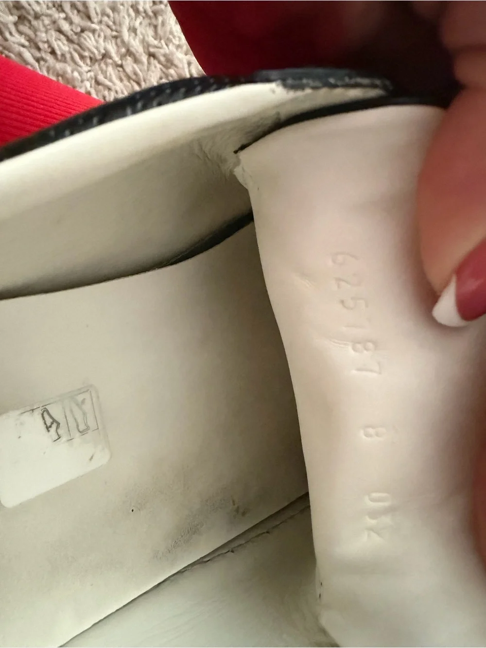 Gucci Black Leather Low-Top Sneakers